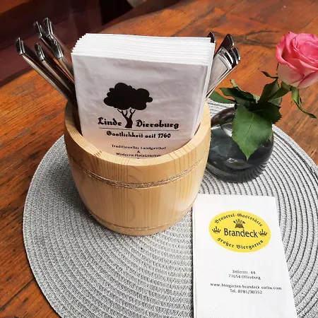 ホテル Linde Diersburg