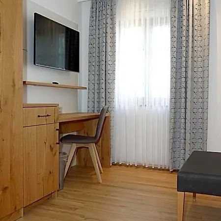 Linde Diersburg 3* Hohberg