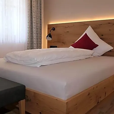 Linde Diersburg 3* Hohberg