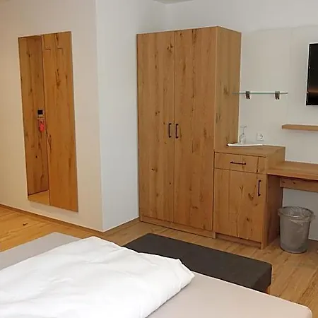 Linde Diersburg Otel Hohberg