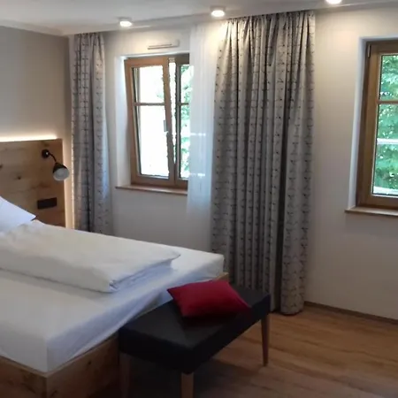 Linde Diersburg Hotel