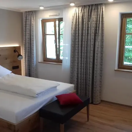 Linde Diersburg Hotel