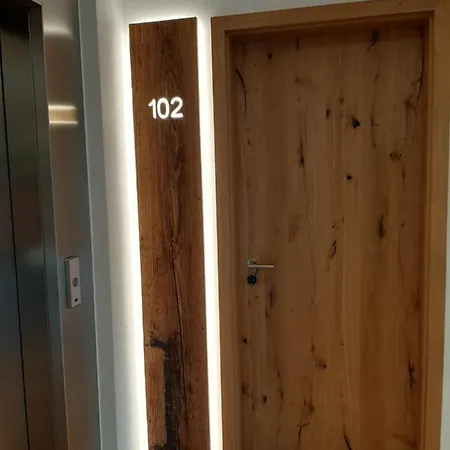 ホテル Linde Diersburg